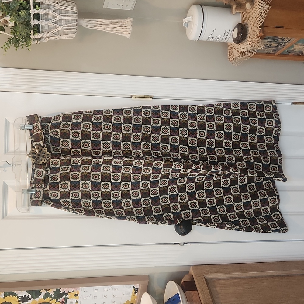 Vtg . Maxi dress with belt